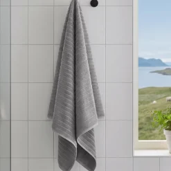 Badehåndkle Inu 70 x 140 cm myk grå