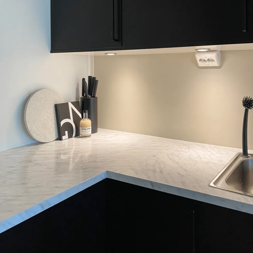 Carrara Marmor kontaktplast