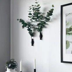 Eucalyptus & Manhattan veggvase, sort matt