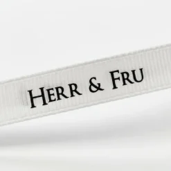 Gavebånd Herr & Fru hvit med sort tekst 10 mm