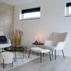 Glasglow sett lounge stol og puff hvit
