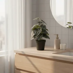 House Nordic kunstig plante med mønstrede blader i sort potte 33 cm