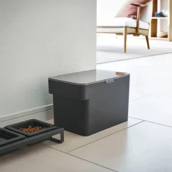 Lufttett oppbevaringsboks for dyrefôr 3,5 kg sort