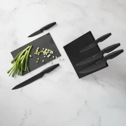 Sett med 5 kniver og magnetisk knivholder sort