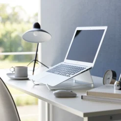Stativ for laptop/nettbrett hvit